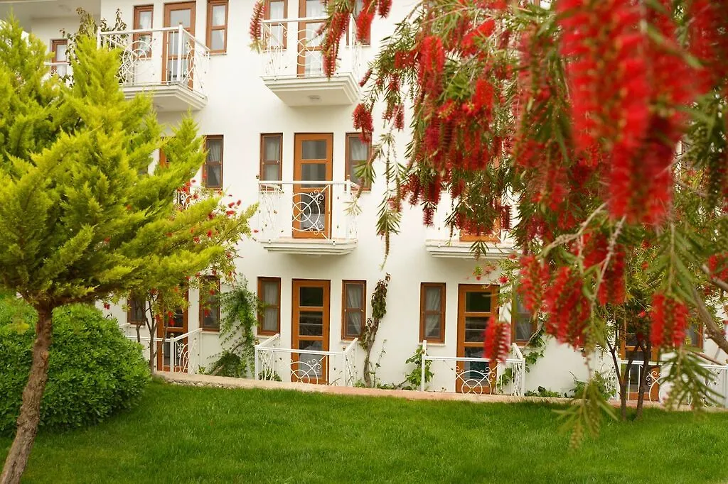 White Hotel Oludeniz 3*,